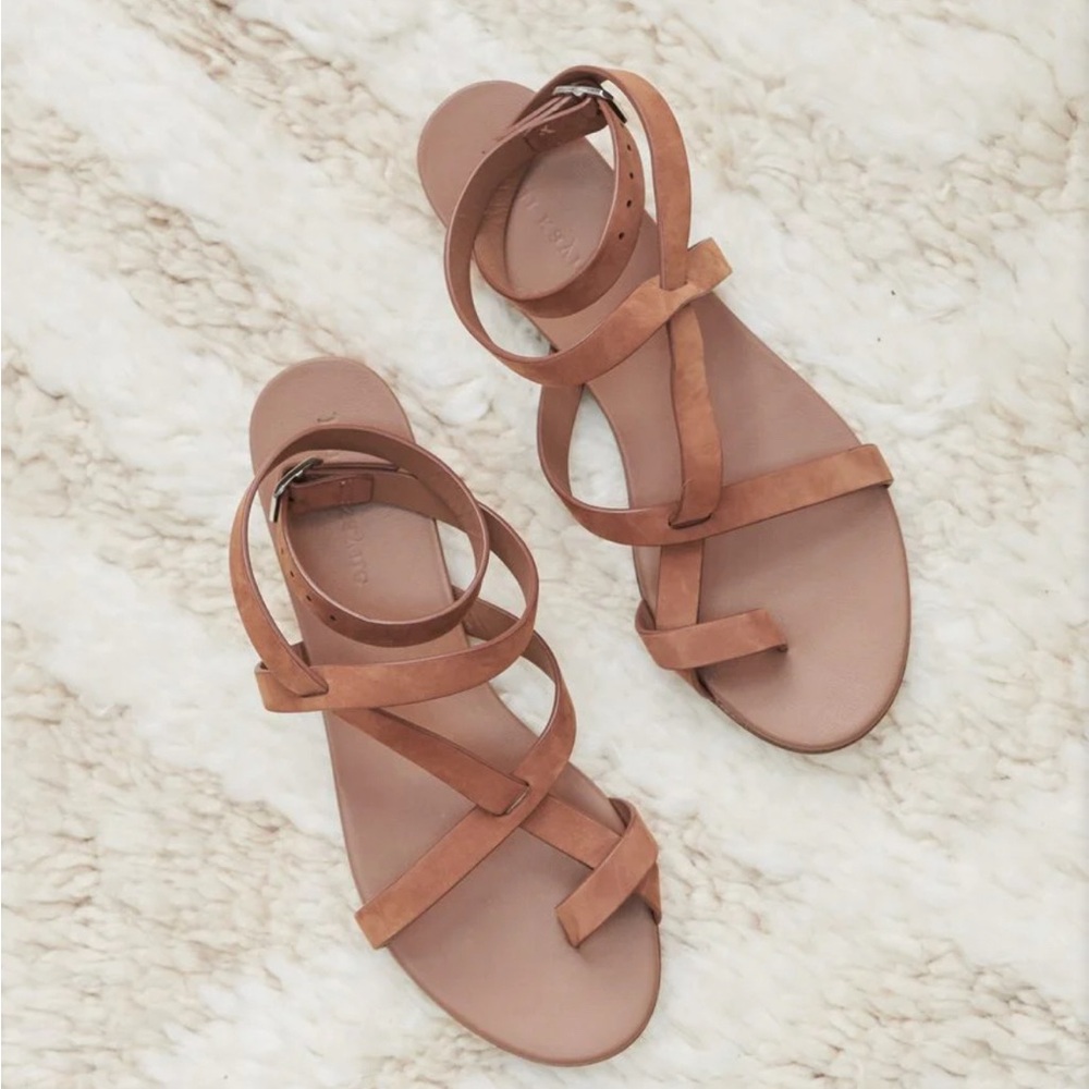 Jenni Kayne Oiled Leather Strappy Sandal in Walnut